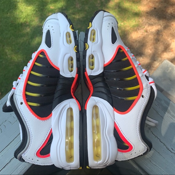 Air Max Tailwind 4 GS 'White Black Crimson' - Picture 8 of 10